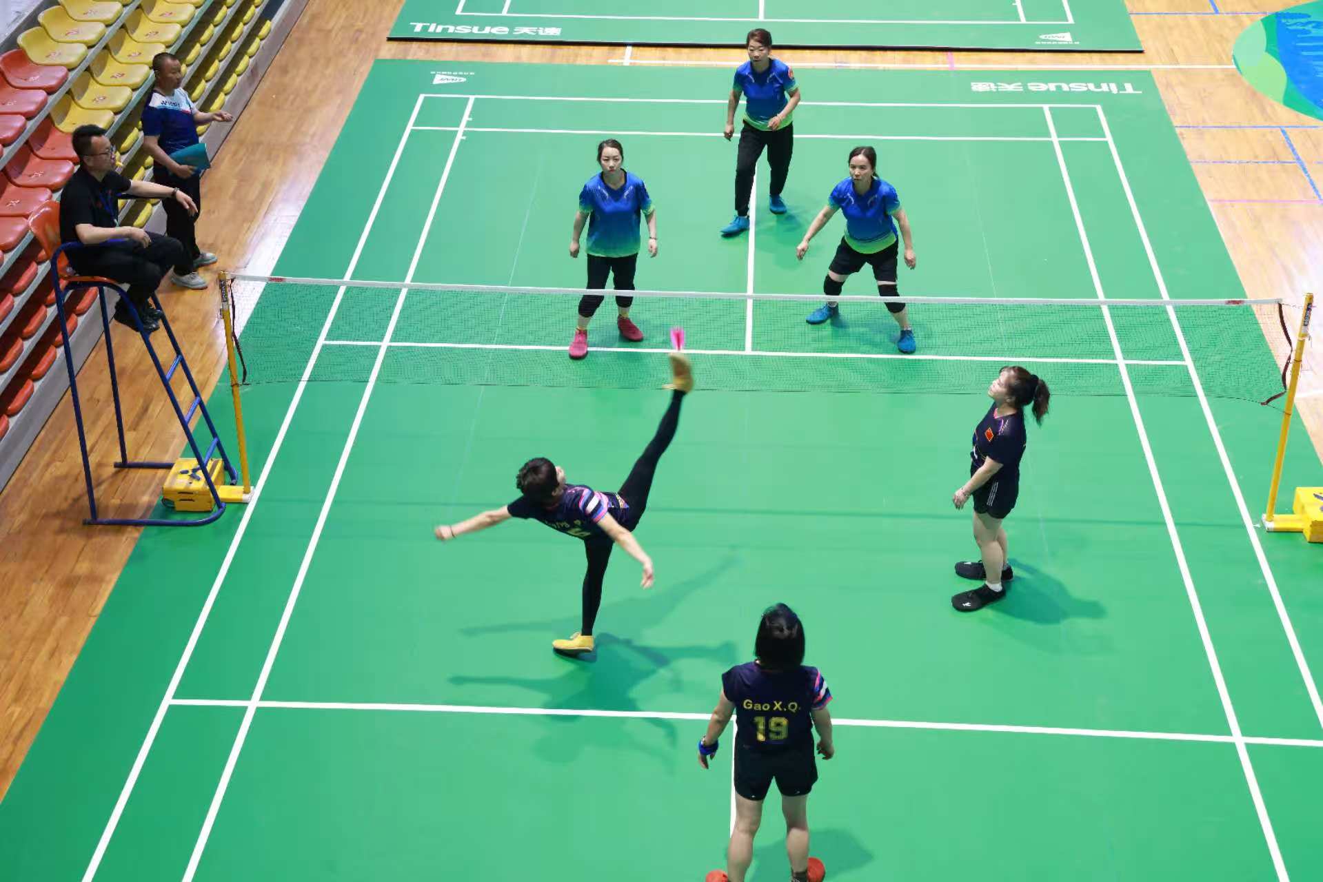 欢度国庆佳节 阔步迈向未来(图1)